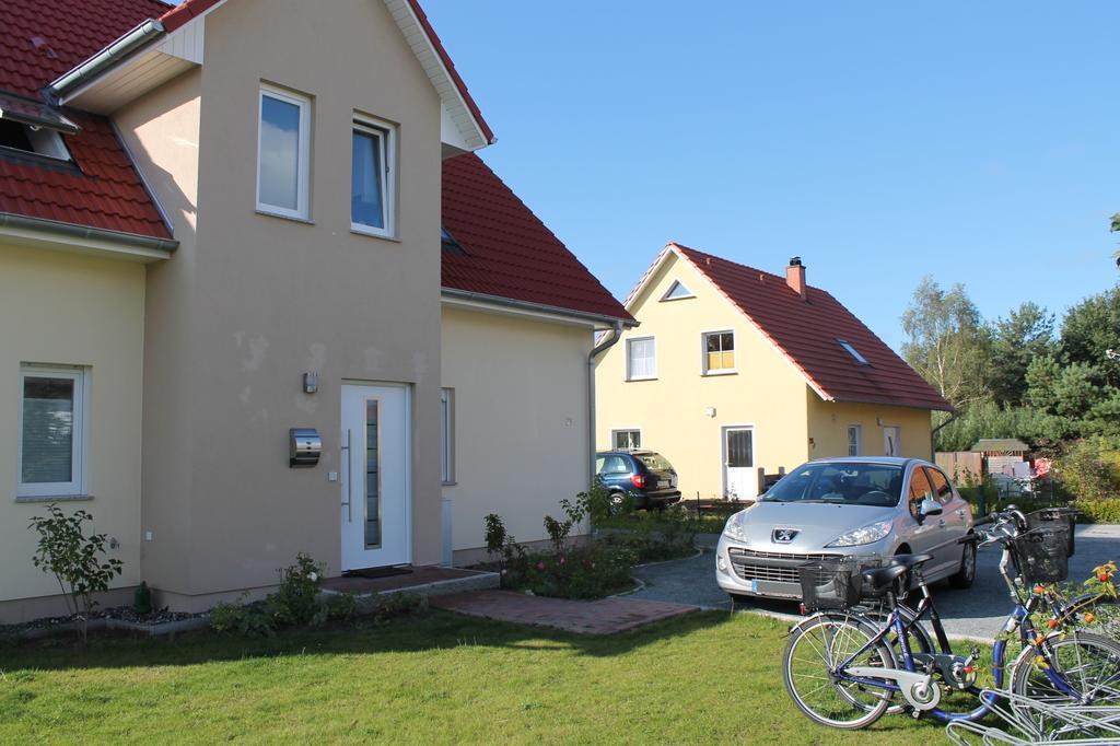 Ferienwohnung Strandhaus Glowe Exterior foto