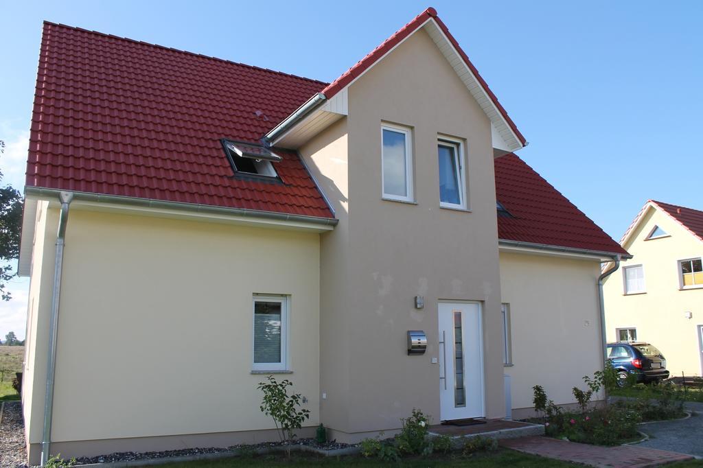 Ferienwohnung Strandhaus Glowe Exterior foto