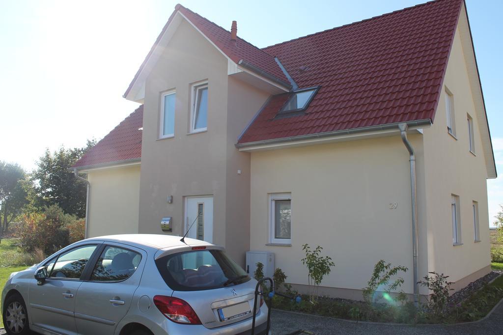 Ferienwohnung Strandhaus Glowe Exterior foto